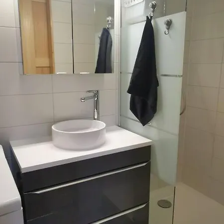 Joli Meuble De Tourisme Calme Et Proche Commodites Apartment